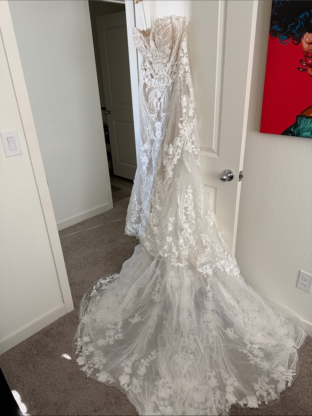 Ivory Lace Strapless Wedding Dress with Floral Appliqué